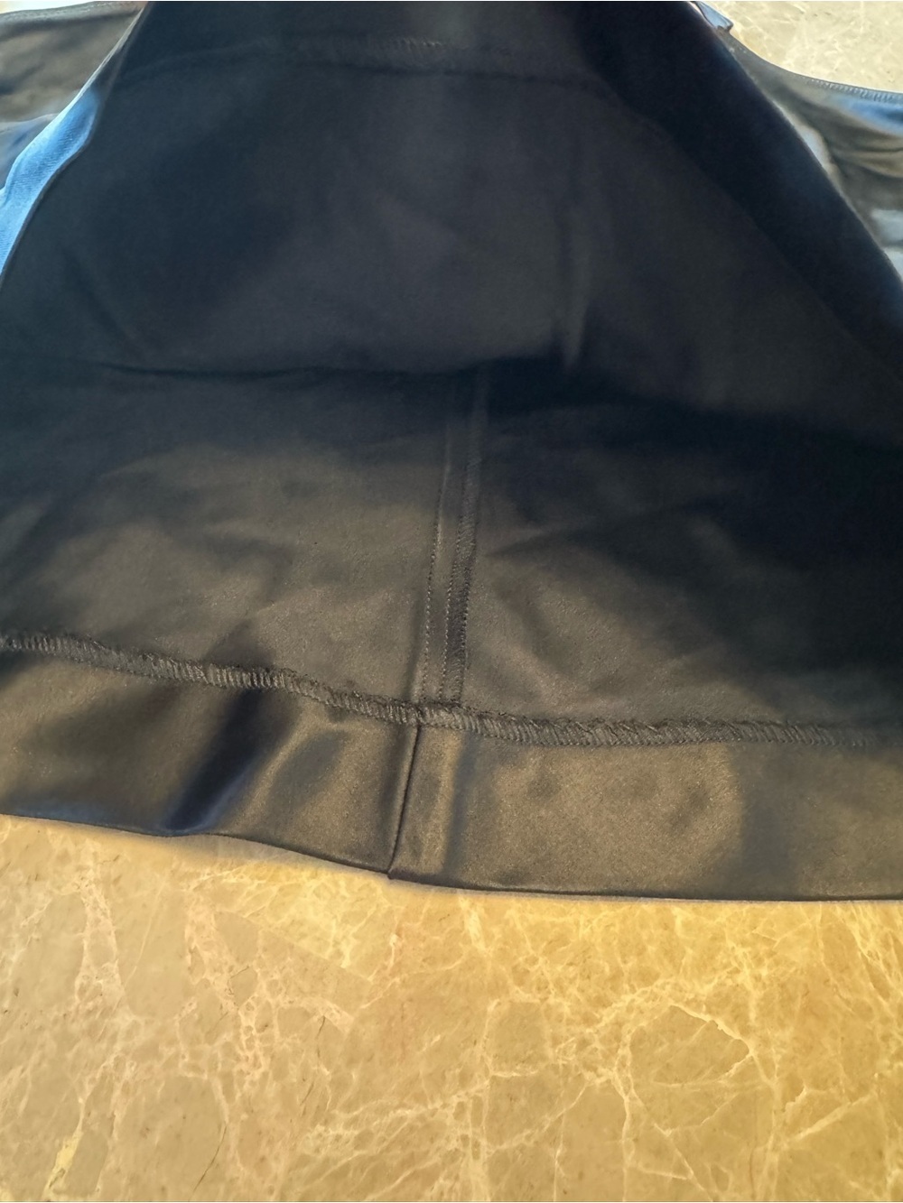 SKIMS Heavyweight Satin Cami L - Picture 6 of 11